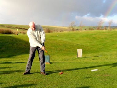 2008/09 Seniors Captain, Peter Mills, driving-in