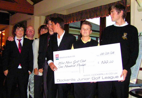 WHGC Juniors receiving their cheque at Singing Hills